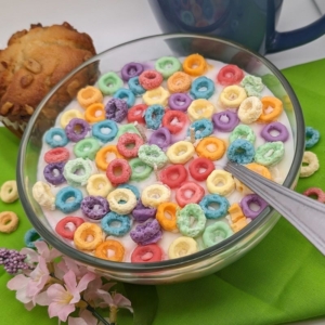 fruity-loops-tim-cereal-bowl-glass-candle-front